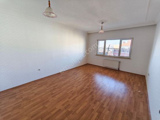 Seyrantepe Merkezi Konumda Kiralık 3+1 Bakımlı Daire