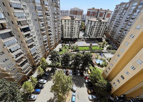 Beylikdüzü Merkezde Satılık 3+1 Daire