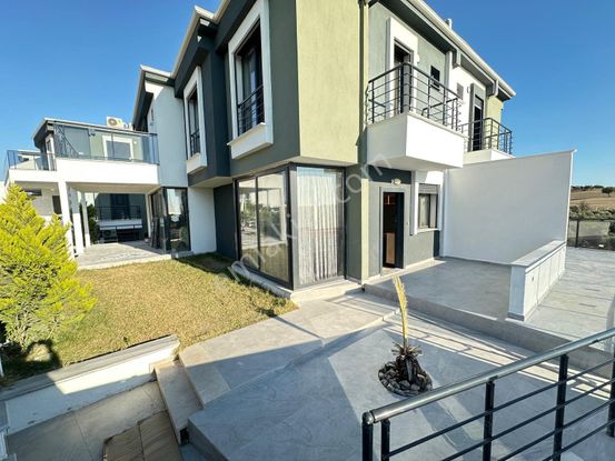 Hisar Mahallesi 3+1 , Köşe Konum, Deniz Manzaralı, Full Eşyalı Takasa Açık Villa