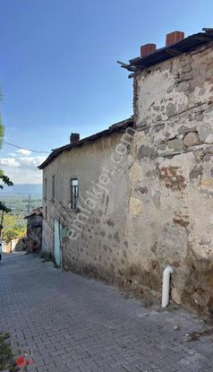 Köy İçinde Bahçeli Ev