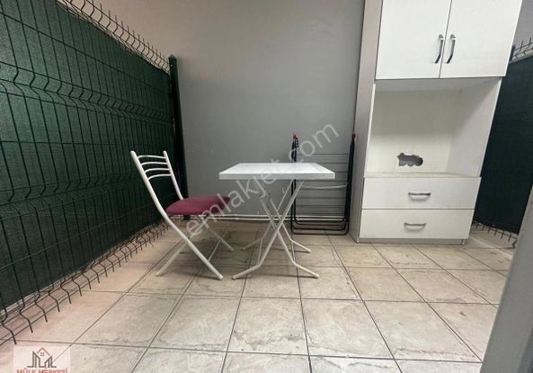 Bayanlara Özel - Faturalar Kiraya Dahil - 1+0 Stüdyo Konut