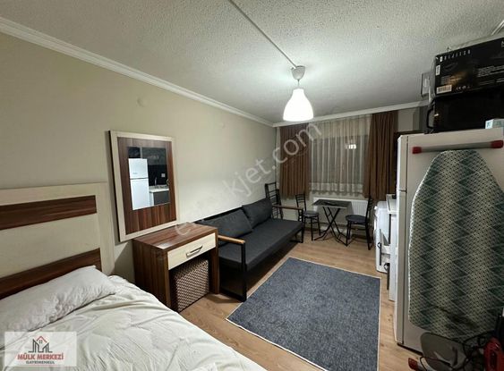 Bayanlara Özel - Kiraya Tüm Faturalar Dahil- Metro Önü - 1+0