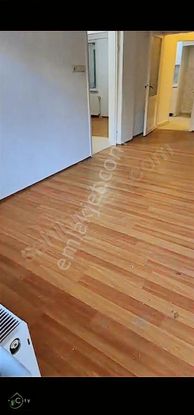 Silivrikapi Cad Cada Üstü Satlik 2+1 30 Yılk Bina