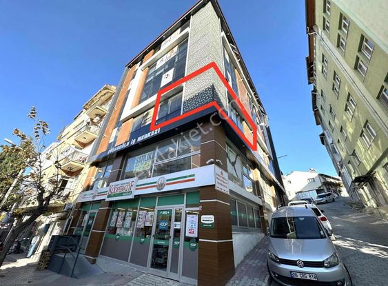 Yunus Erkan*dan Cumhuriyet Meydanında Kiralık Eşyalı 1+1 Ofis