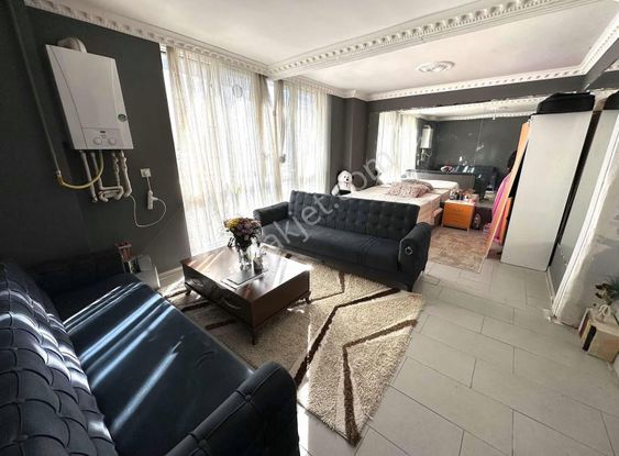 Yunus Erkan*dan Cumhuriyet Meydanında Satılık 1+1 Daire