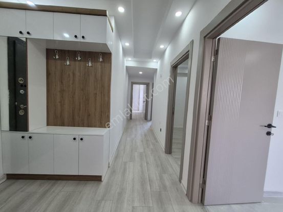 Serik Otogar Karşısı Ebeveyn Banyolu 3+1