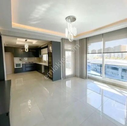 75 Caddesi Go Petrol Arkası Tepe Yapı 3+1 Satılık Dairemiz