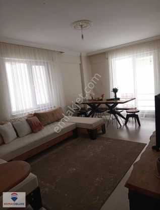 Gölcük Yenimahallede Satılık 1+1 Ayrı Mutfaklı Daire