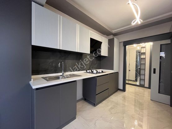 Beyoğlu'ndan 10.kat Ebeveyn Banyolu Sıfır 2+1