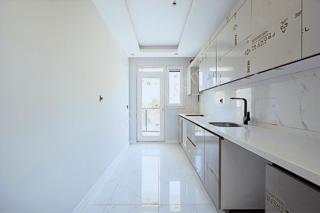 Yatırıma Ve Oturuma Uygun, Kapalı Otoparklı 3+1 Satılık Daire