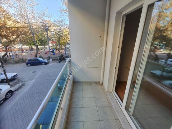 Ceren Emlaktan Satılık Daire