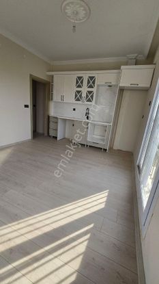 Davutlar Merkezde 2+1 85m2 Havuzlu Sitede Satılık