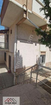 Arda Emlak Ofisin’den Uzunkaldırım Mevkiinde Yatırımlık İki Adet Daire