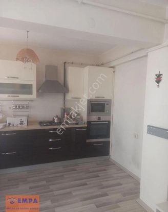 Empa'dan Nisan Sokak'da Yapılı-kot- Ara Kat