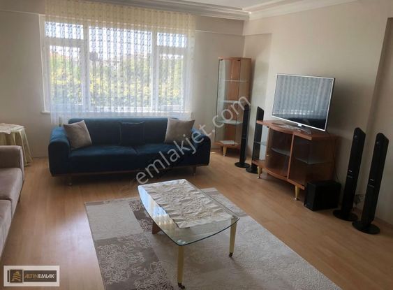 Hürriyet Mah.okullar Bölgesinde Eşyalı-eşyasız Kiralık 3+1 Daire