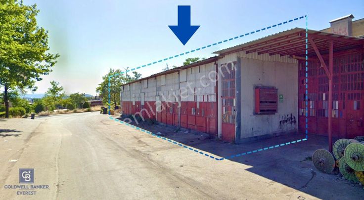 Otosansit 31. Blokta Satılık 5'li Dükkan. Köşe Konumda !!!