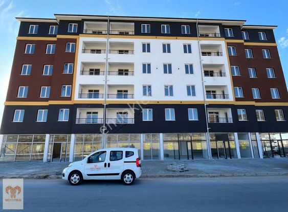 Üniversite Ana Yol Kenarı 3+0 Ara Kat Fırsat Daire