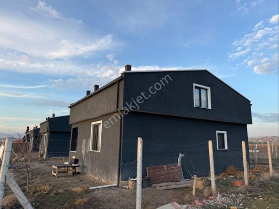 Sahibinden Havalimanı Dibinde Sıfır Ve Kullanıma Hazır Ev