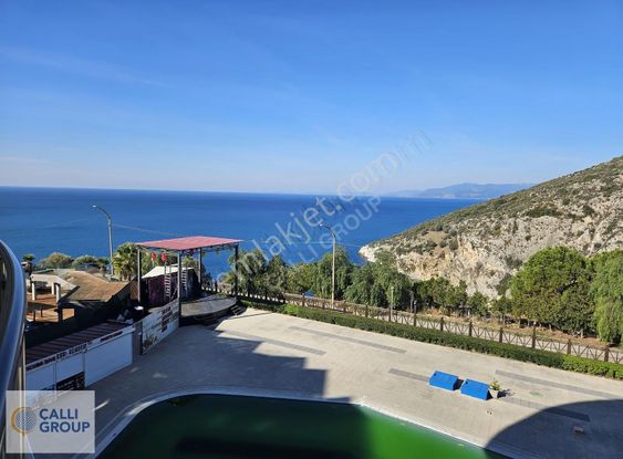 Kuşadası Ramada Suıtes'te Deniz Manzaralı 2+1 Yalı Dairesi