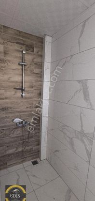 Edis Emlak'tan Kiralık Bafra Mevlanada 1 Yaşında 3+1 Arakat Daire