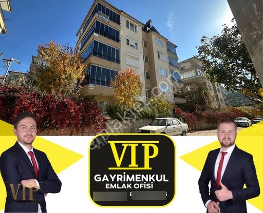 Vıp Gayrimenkul 'den 150 M² 2+1 Hastane Ve Otogar Yanında Daire