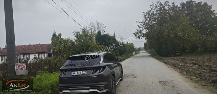 4 Dönüm Müstakil Tapu Yol Su Elektrik Sorunu Yok.köy İçine Yakın