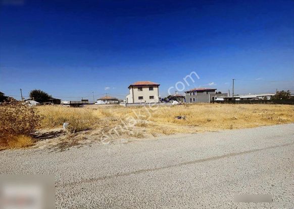 Kıvanç Gayrimenkul'den Yakada Satılık Çift Yol Cepheli Arsa