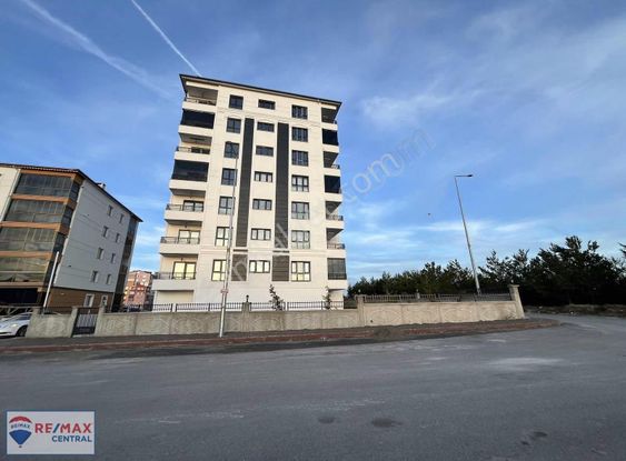 Remax Centralden Şeyhşamilde Çamlık Manzaralı Geniş 4+1