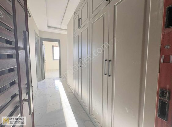 Mezitli Çeşmelide Site İçi Havuzlu 3+1 Geniş Daire