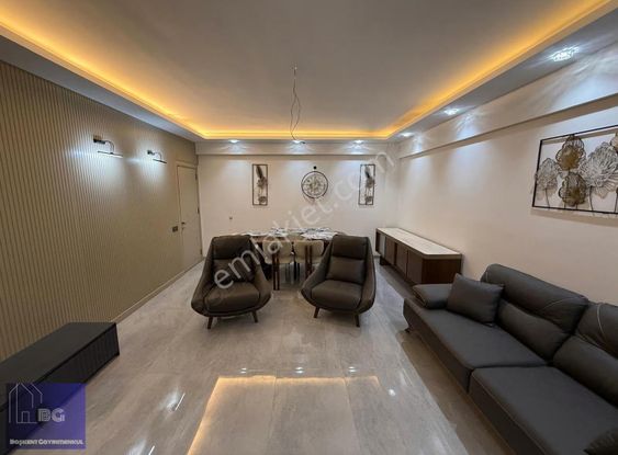 Adalet Mah Havuzlu Lüks Sitede Giyinme Odalı 3+1 Kaçmaz Fırsat!