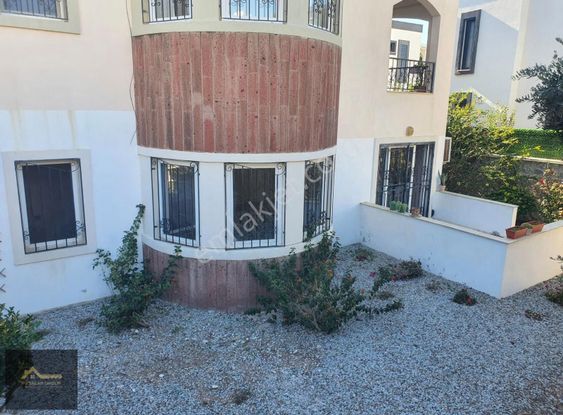 Turgutreis Alt Karabağda Bahçeli Kiralık 3+1 Daire