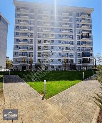 Buca Portakal Vadi Sitesinde Havuzlu Güvenlikli Sıfır 2+1 Daire