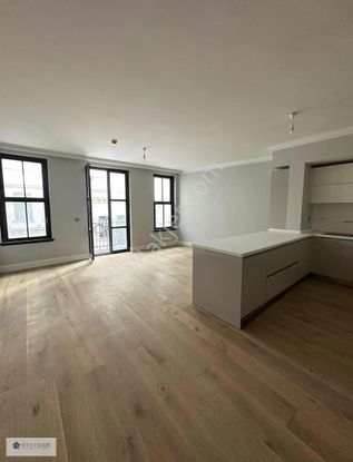 Beyoğlu Taksim 360 Oteller Bölgesinde 2+1 130 M2 Satılık Daire