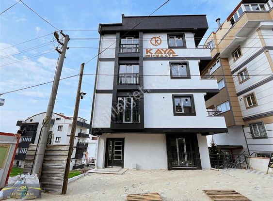 Ertürk Emlak'tan İnönü Mah'de 2+1 90 M2 Sıfır Ara Kat Daire