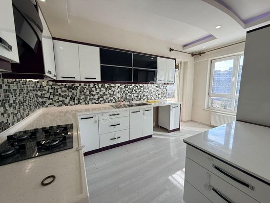 Yıldırım Beyazıt Mahallesinde Geniş Yapılı 3+1 Satılık Daire