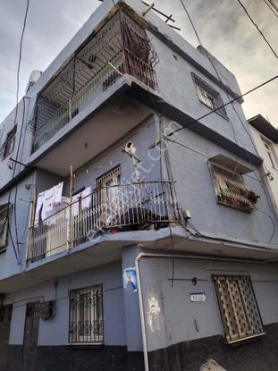 Nck Güvencesi İle Yüreğir Akdenizde Satılık 3 Katlı Müstakil Ev