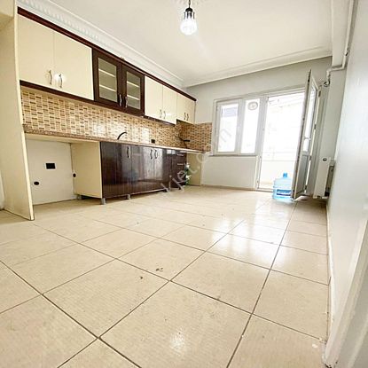 Esenyurt Pınar Mah Tek Daire Üzeri Masafsız 2+1 Balkonlu Arakat