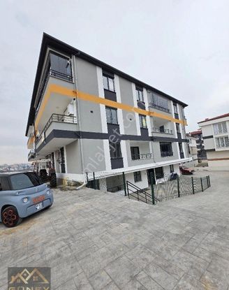 Güney Emlak Gayrimenkulden Esentepe Mah. Satılık 3+1