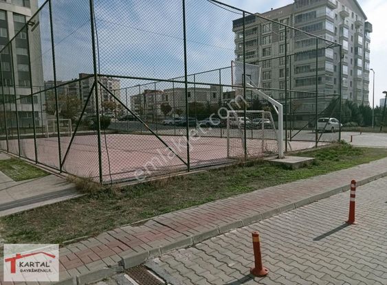 Kartal'dan Atakent 2 Güvenlikli Ara Kat 4+1