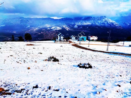 Kar Emlaktan Yenikonacık Bozkırlı Mevkiinde 370 Metrekare Satılık Arsa