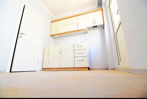 Yüksel'den Akçay Merkez'de Satılık Denize 200mt Fırsat 2+1 Daire