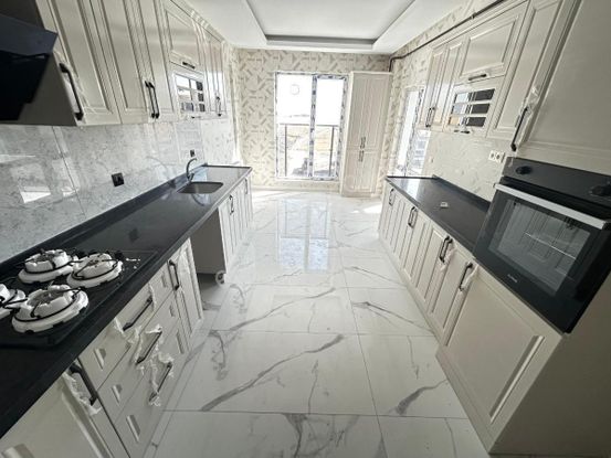 Sincan Saraycık Mh4+1 E.banyolu Giyinme O. Asansörlü Sıfır Daire