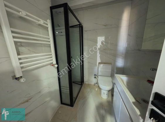 Özgürlük Mah.katta Tek 3+1 Sıfır Arakat Daire(videolu İlan)