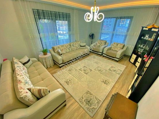 Uytundan Akçayda Cam Balkonlu Ayrı Mutfaklı 2+1 Satılık Daire