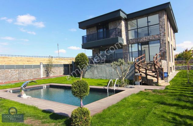 Göl Manzaralı Uygun Fiyat Gölbaşı Bahçelievler Satılık Villa