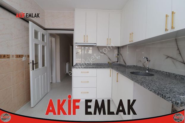 Akif'ten Pınarbaşı'nda 3+1 Katta Merkezi Konumda Yapılı Kiralık Daire