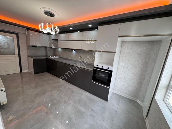 Karapürçek Mahallesinde 1. Katta 3+1 Masrafsız Daire