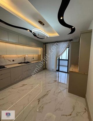 Değer'den Kombina Cad. Krediye Uygun 3+1 Ultra Lüks Daireler!