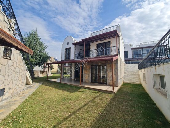 Acil Satılık 3+1 Müstakil Villa