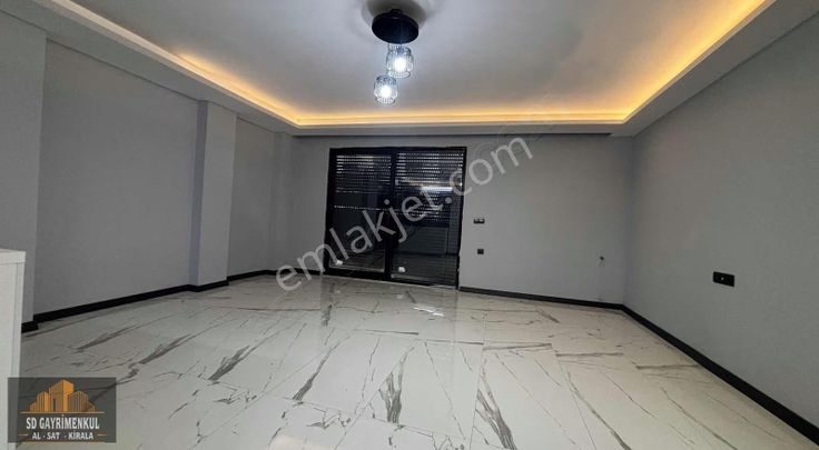 Yaya Mahallesinde Kat Mülkiyetli, Bahçeli Oturuma Hazır Villa